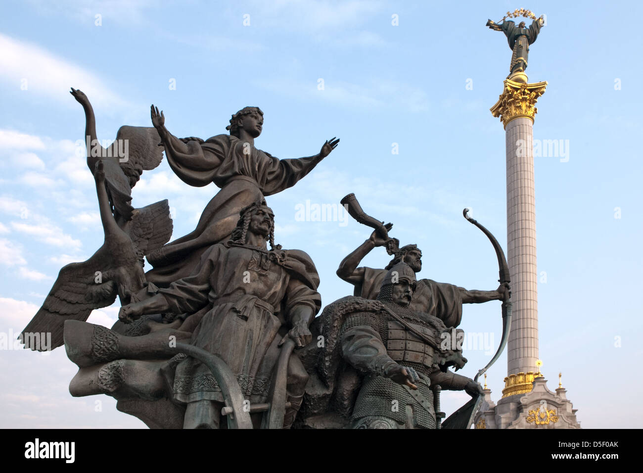 Independence Monument, Kiy Shek Khoriv monument, mythological founders of Ukraine, Independence Square (Maidan Nezalezhnosti ), Kiev, Ukraine Stock Photo