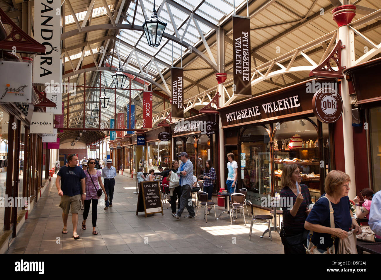England, Berkshire, Windsor Royal Shopping arcade on old railway