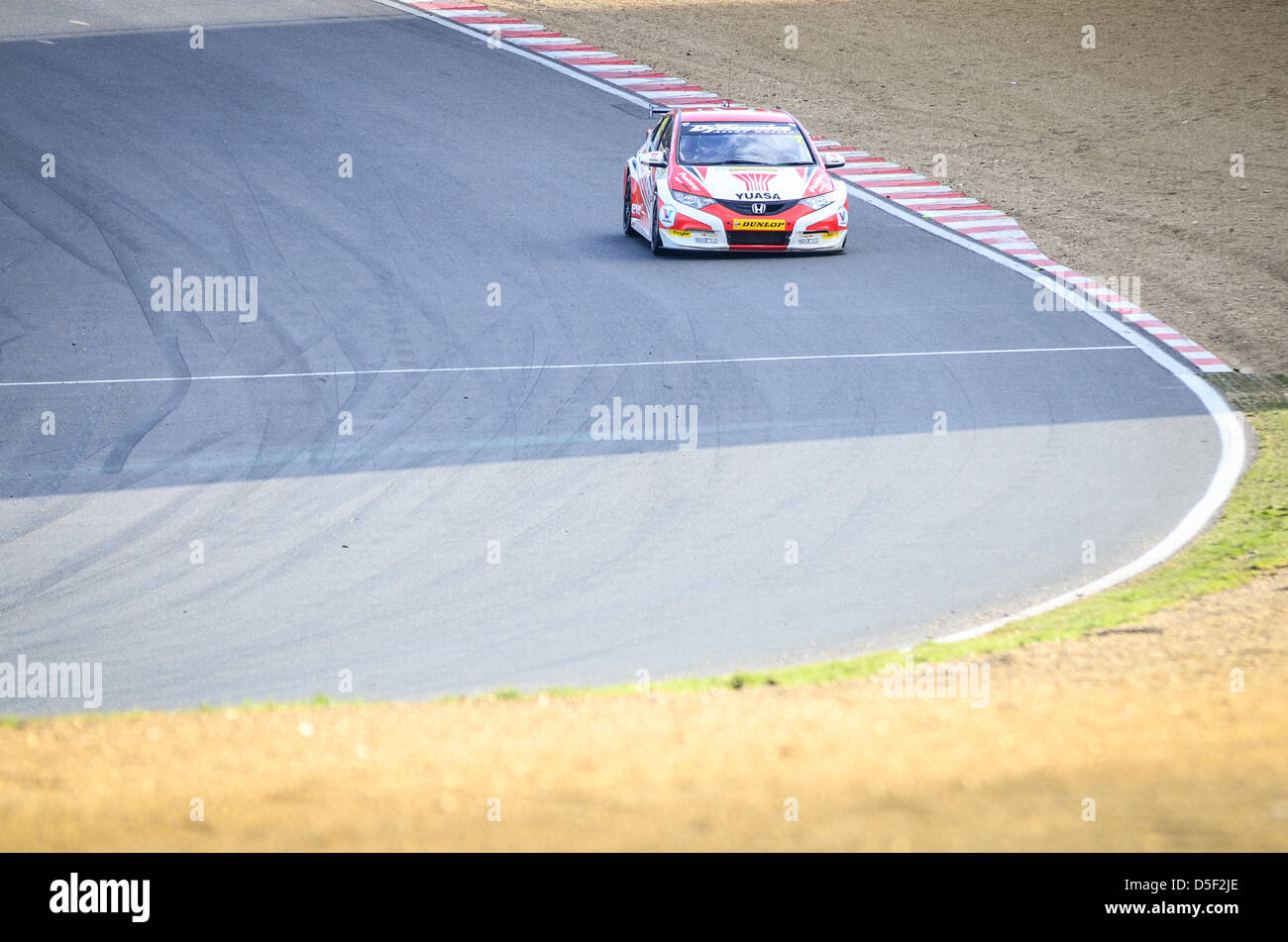 Round 1, British Touring Car Championship. Brands Hatch Race circuit ...