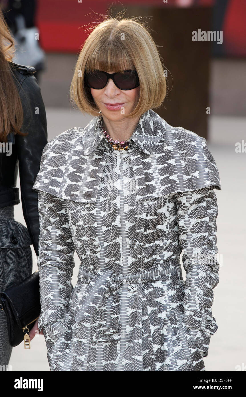 Burberry prorsum vogue runway 2025