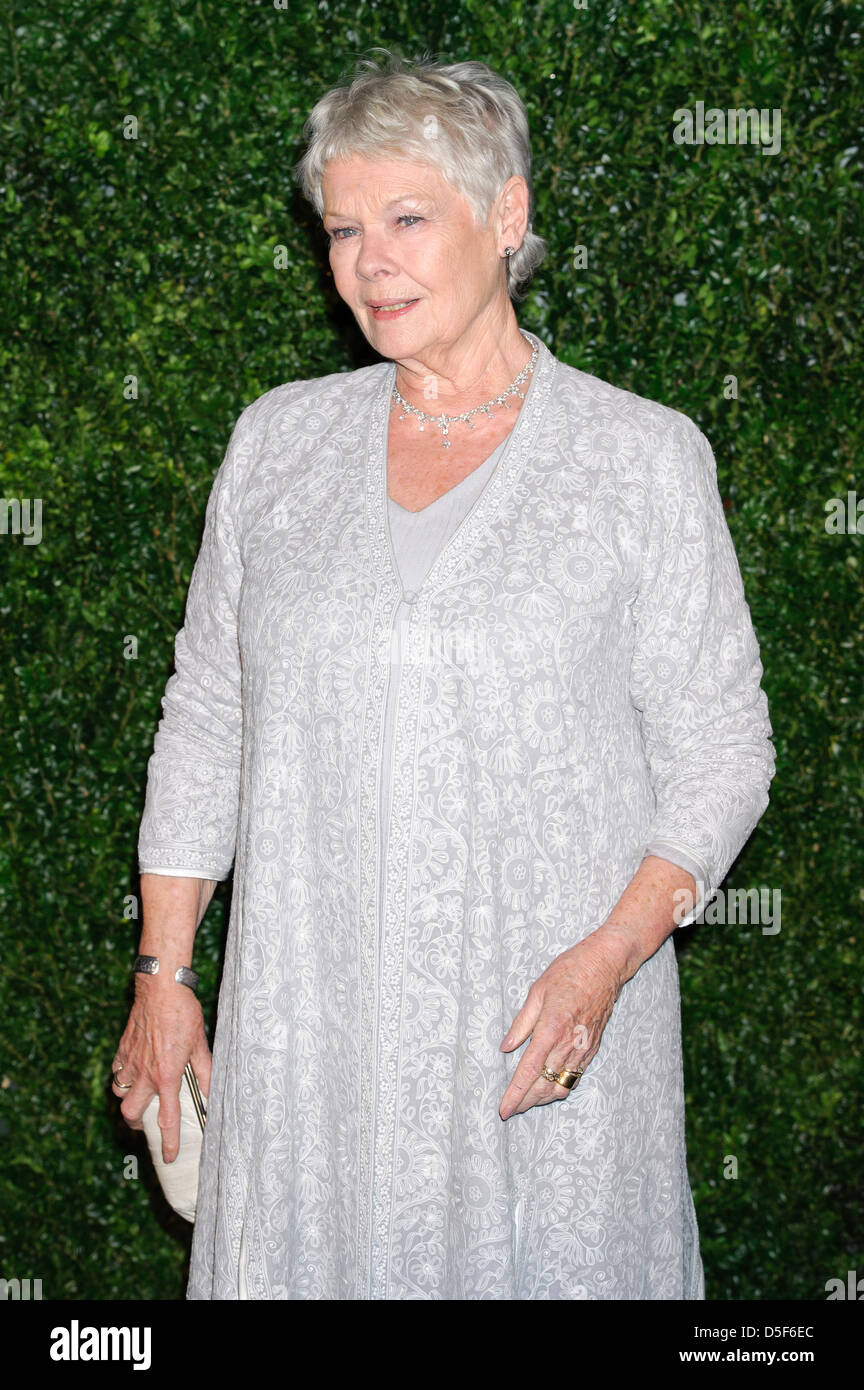 Judy Dench seen at the 58th London Evening Standard Theatre Awards. Stock Photo
