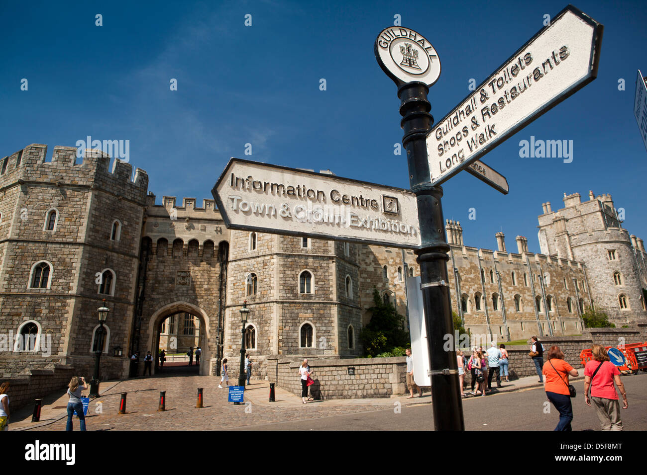 England, Berkshire, Windsor, tourist information signpost outside the Castle Stock Photo