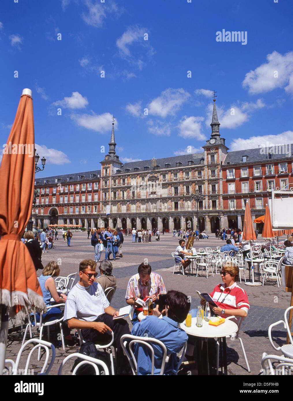 Outdoor restaurant, Plaza Mayor de Madrid, Madrid, Community of Madrid, Spain Stock Photo Alamy