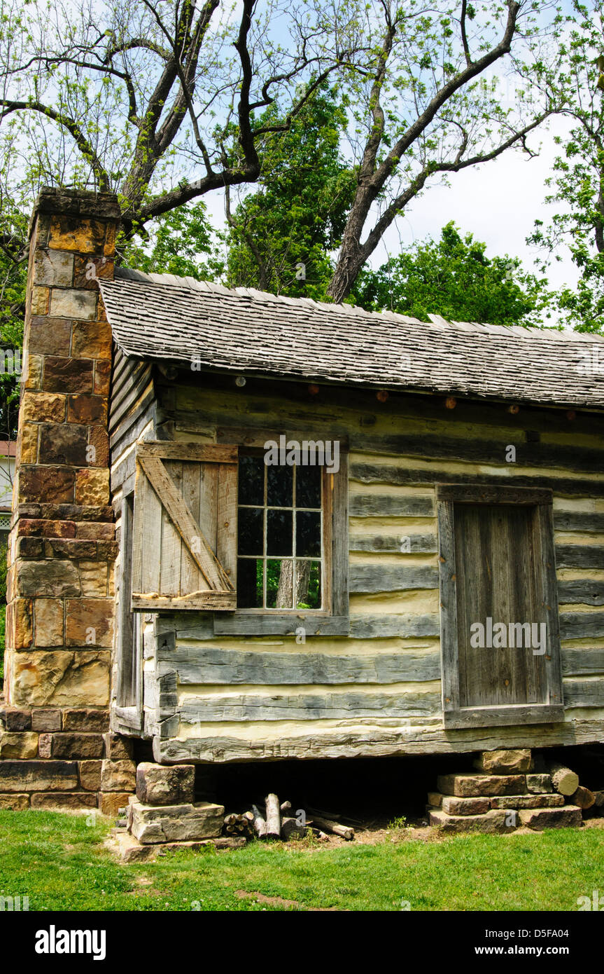 Ritter-McDonald log cabin from the 1850s, Shiloh Museum of Ozark History, Springdale, Arkansas Stock Photo