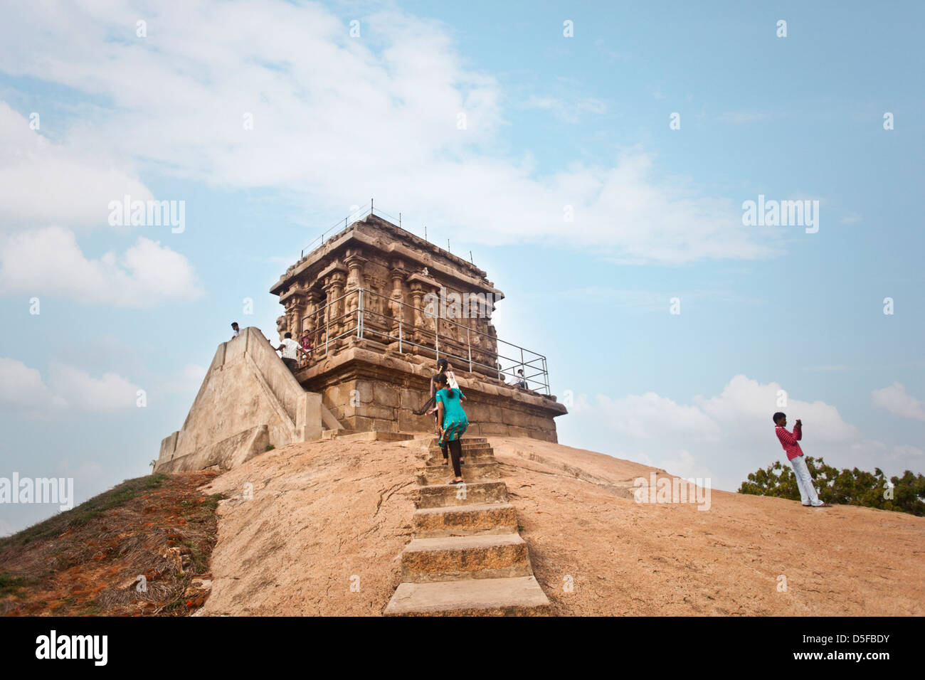 Ancient Olakaneswarar Temple on top of Mahishasuramardhini Mandapam, Mahabalipuram, Kanchipuram District, Tamil Nadu, India Stock Photo