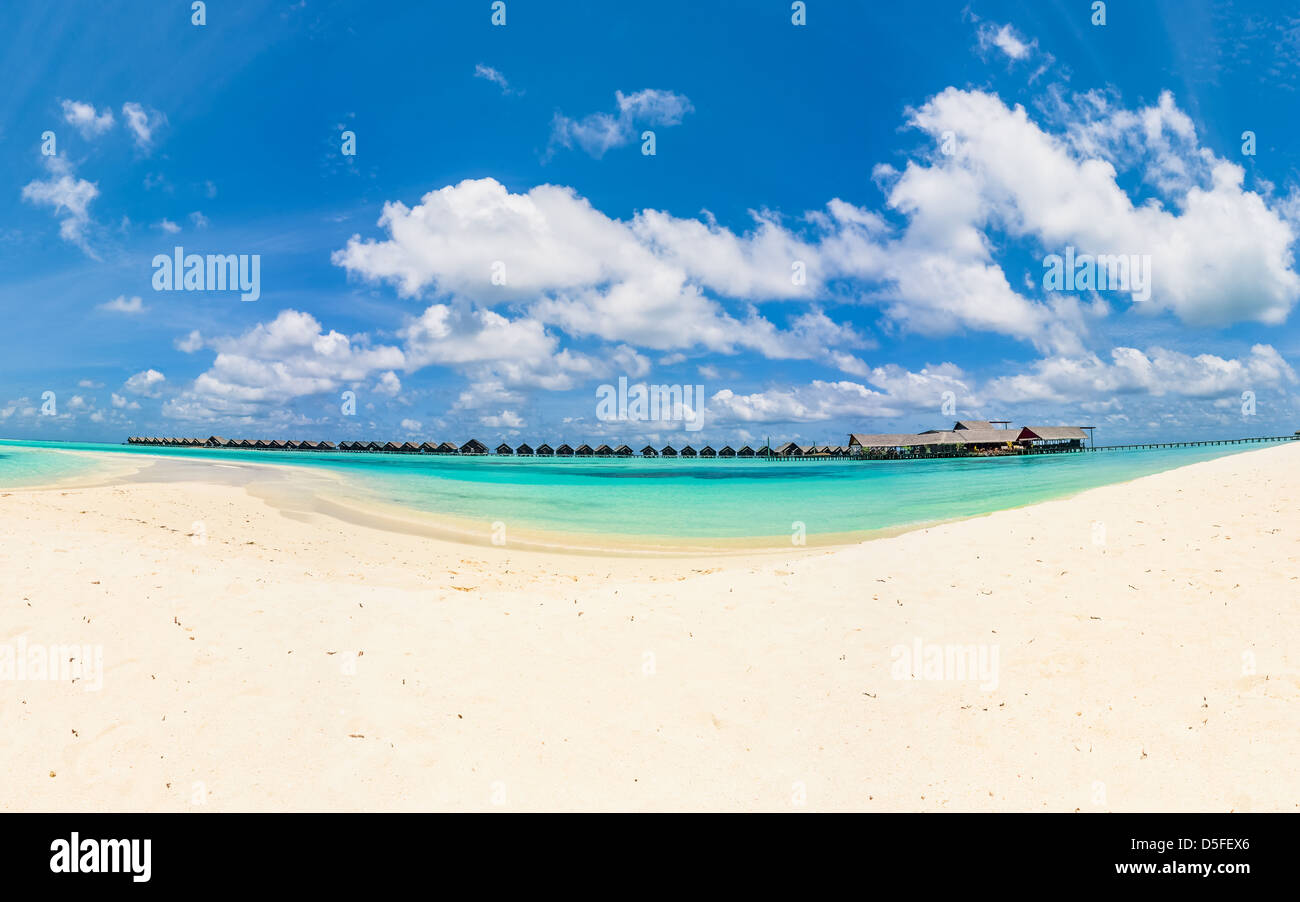 Sunny beach resort hi-res stock photography and images - Alamy