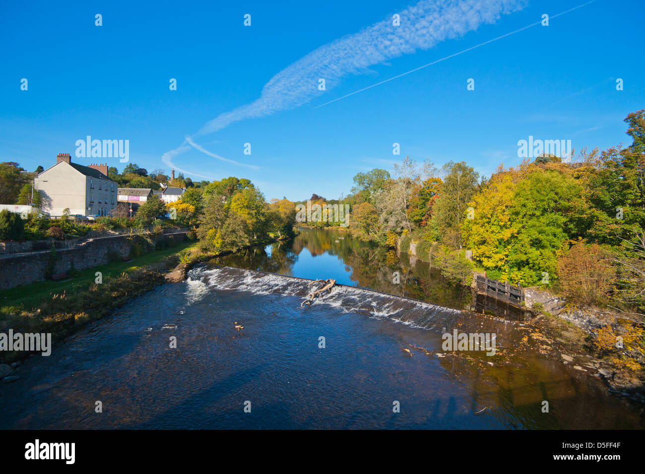 Blairgowrie, Autumn colours, River Ericht, Bridge, Perthshire, Scotland, UK Stock Photo Alamy