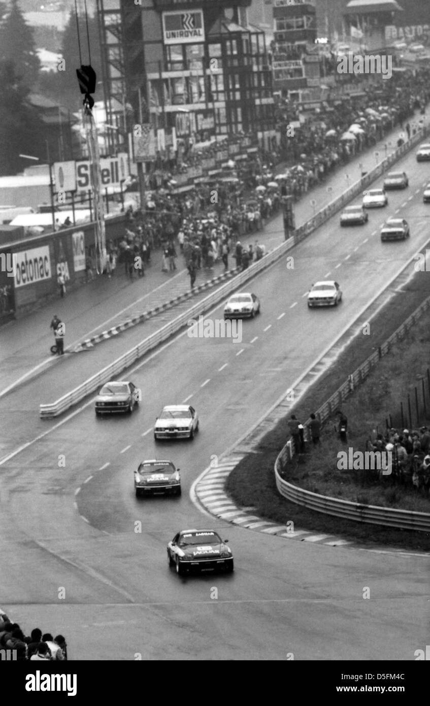 Spa 24 hours hires stock photography and images Alamy