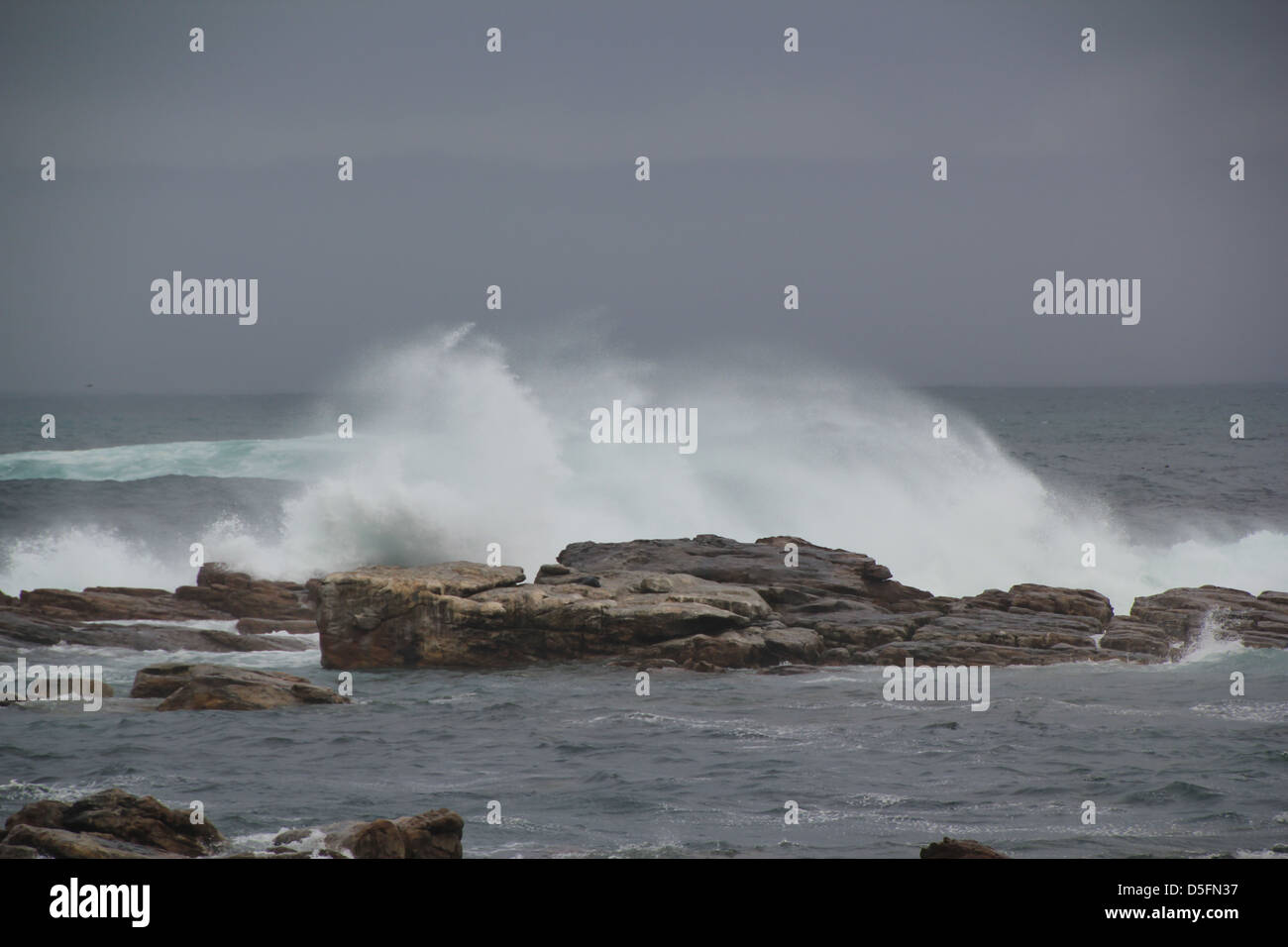 Rocks menacing hi-res stock photography and images - Alamy