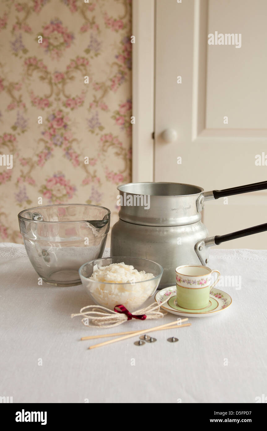 Tea cup candle making equipment stepbystep 1 Stock Photo Alamy
