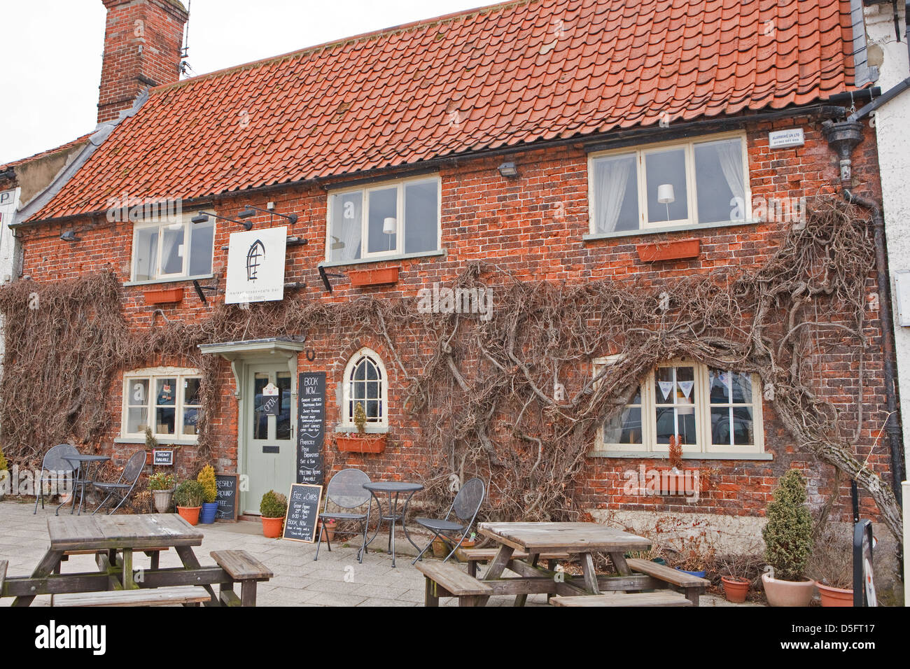 Market Cross Cafe Bar in Swaffham Stock Photo Alamy