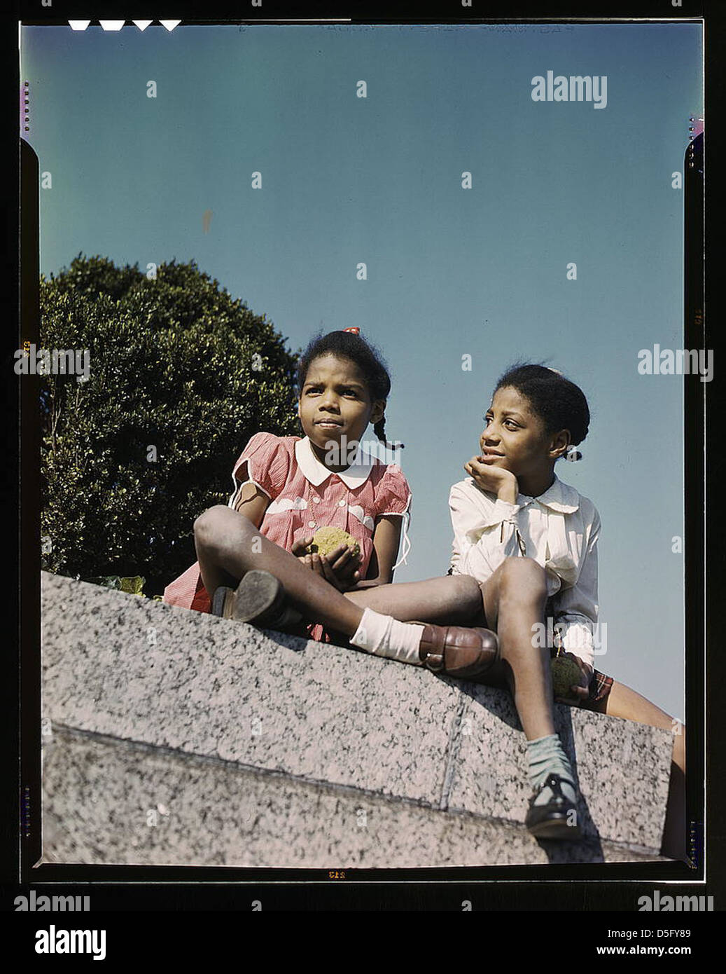 1940s kids in library hires stock photography and images Alamy