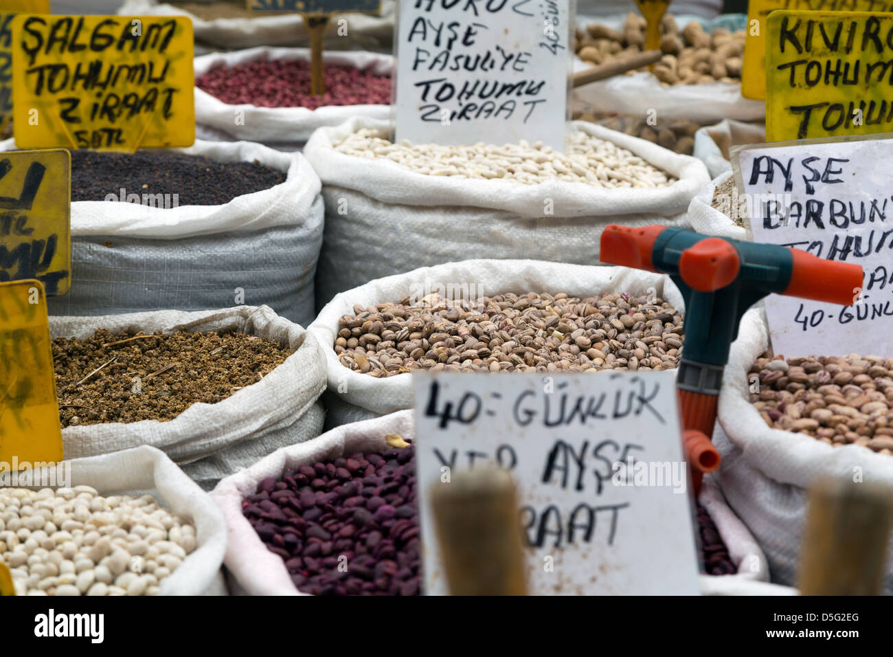 Turkey, Istanbul, selection of nuts and seeds on sale in the Spice Bazaar, Stock Photo
