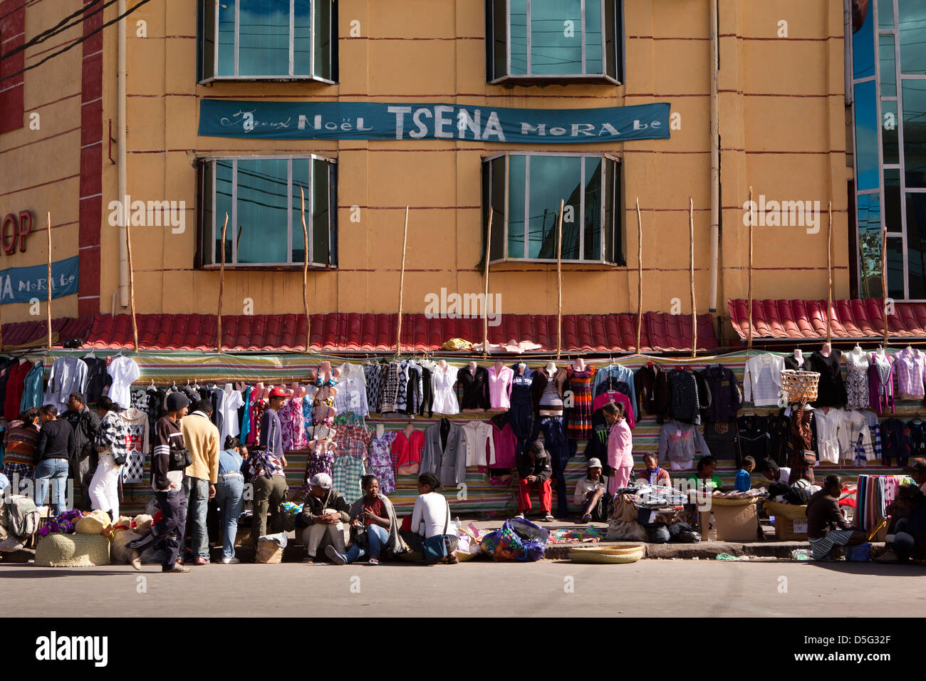 Madagascar, Antananarivo, roadside market stalls selling clothes Stock Photo