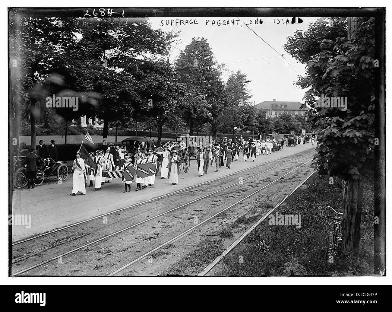 1913 new york parade Black and White Stock Photos & Images - Alamy
