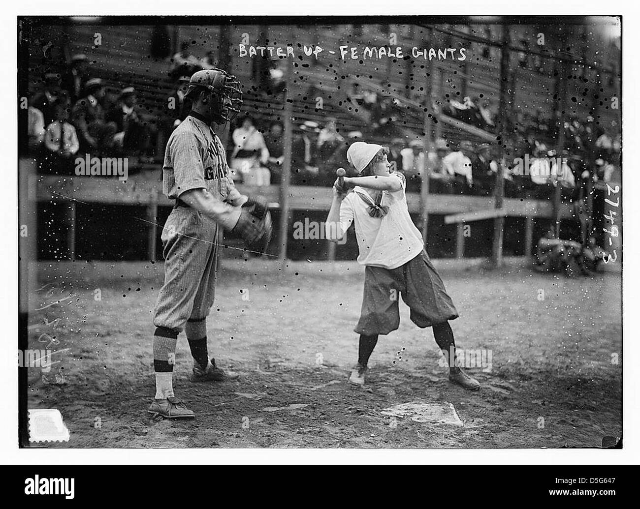 Female baseball uniform historic hires stock photography and images