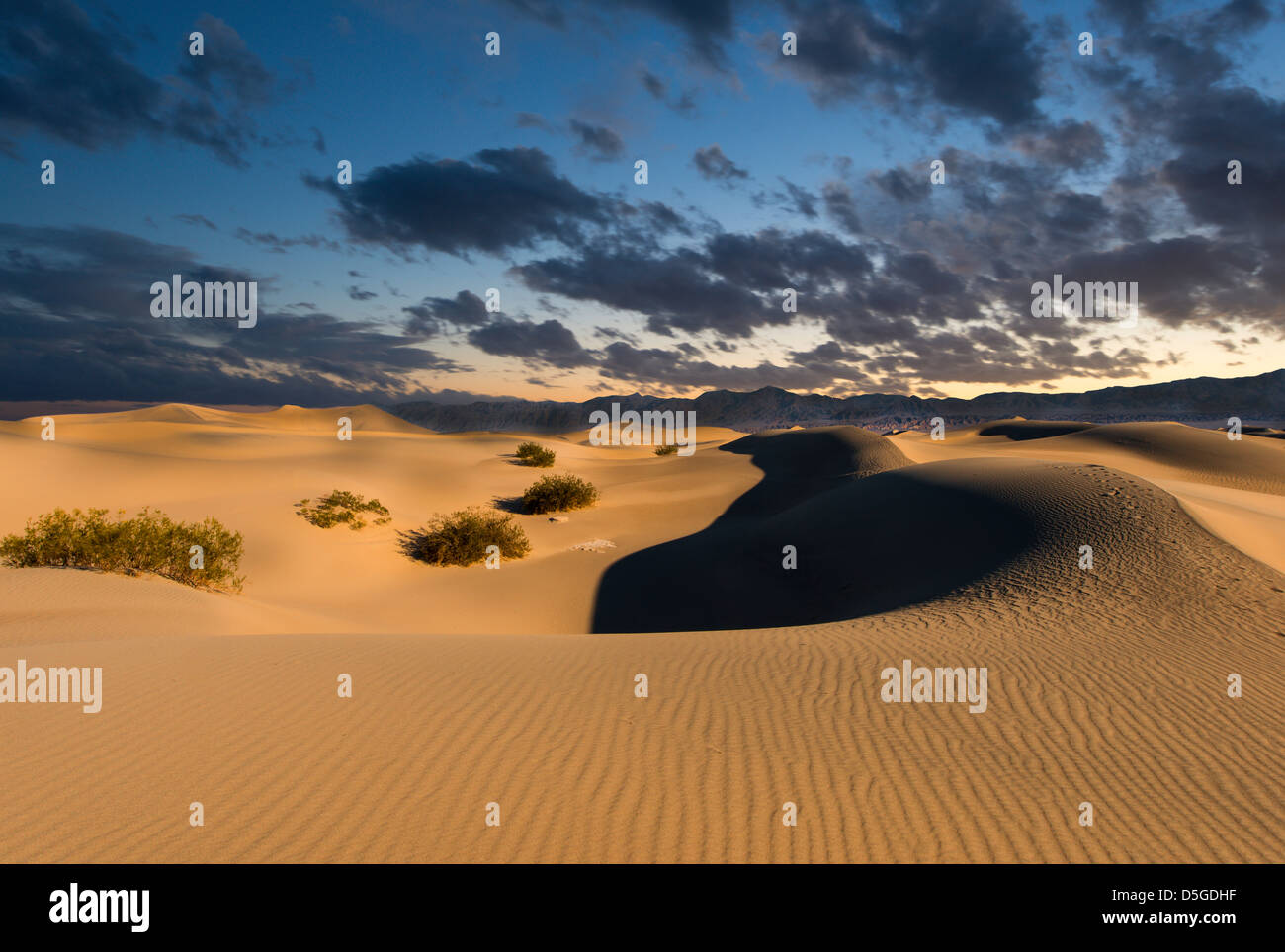 Death valley landscape color hi-res stock photography and images - Alamy