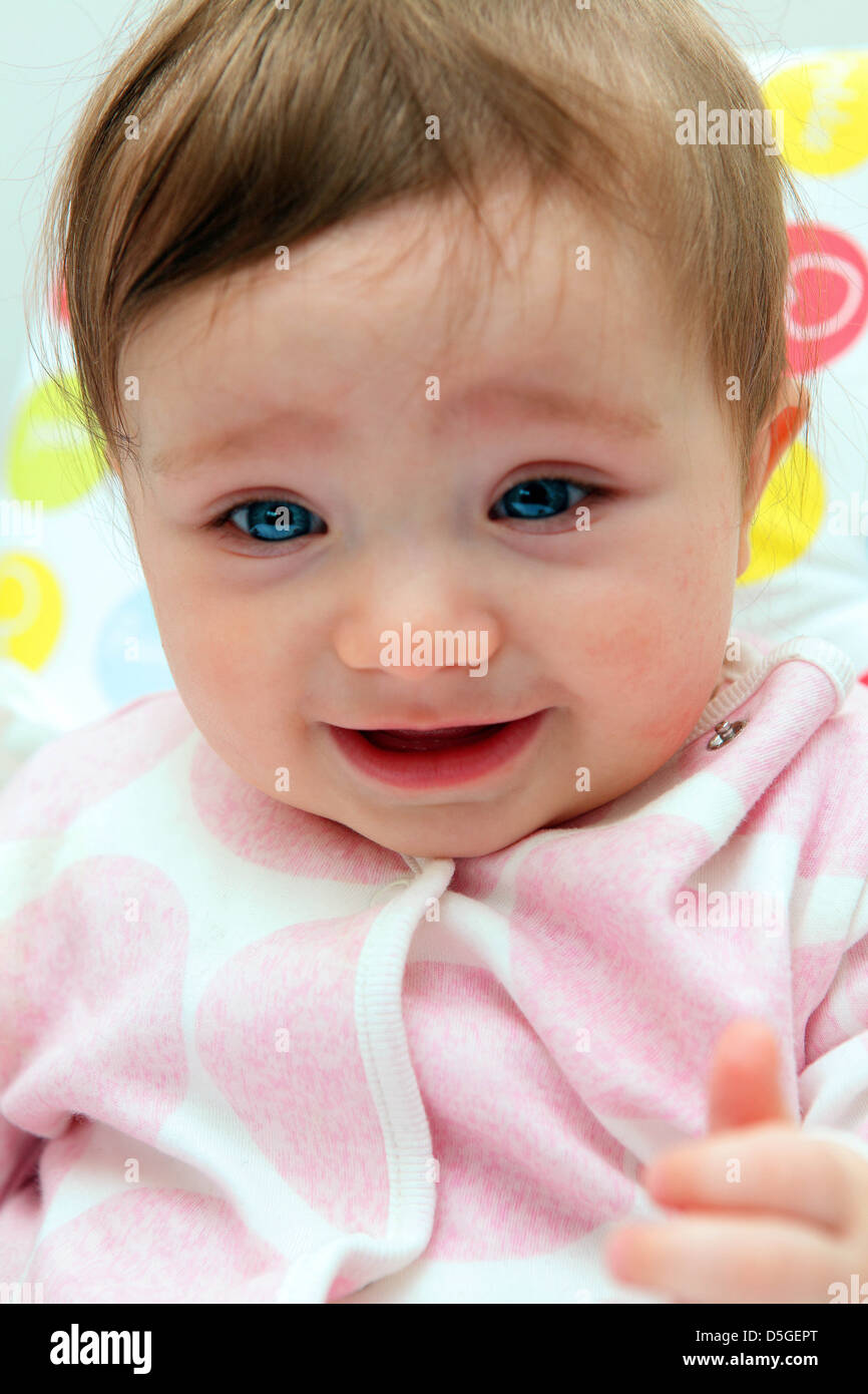 Beautiful Blue Eyed Brown Haired High Resolution Stock Photography And Images Alamy Beautiful Blue Eyed Brown Haired High Resolution Stock Photography And Images Alamy