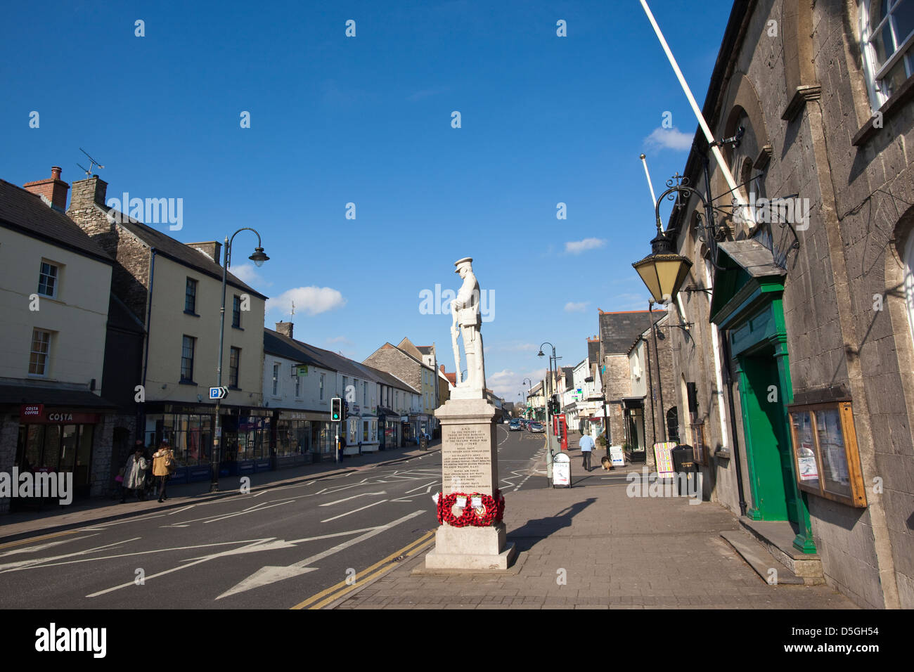 Cowbridge Town Hall looking North up the High Street, Vale of Glamorgan, South Wales Stock Photo