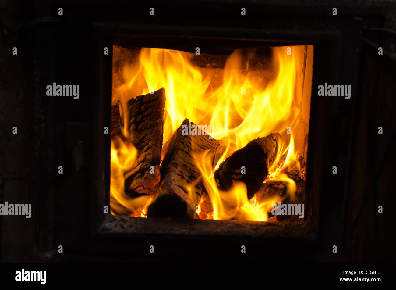 firewood wood burn retro old rusty rural kitchen brick stove Stock Photo Alamy