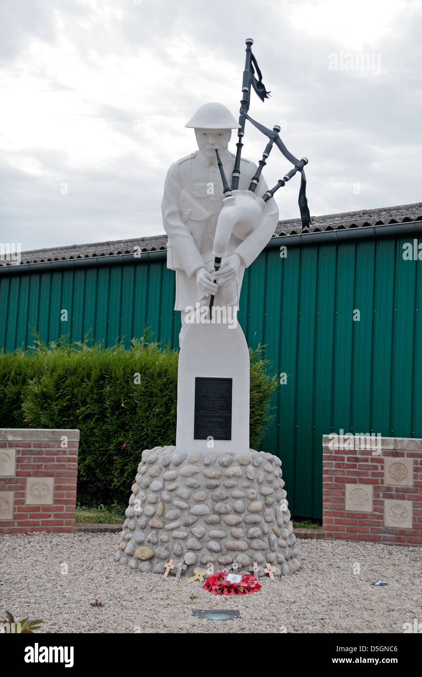 The Pipers Memorial, dedicated to all pipers who fell during the Great