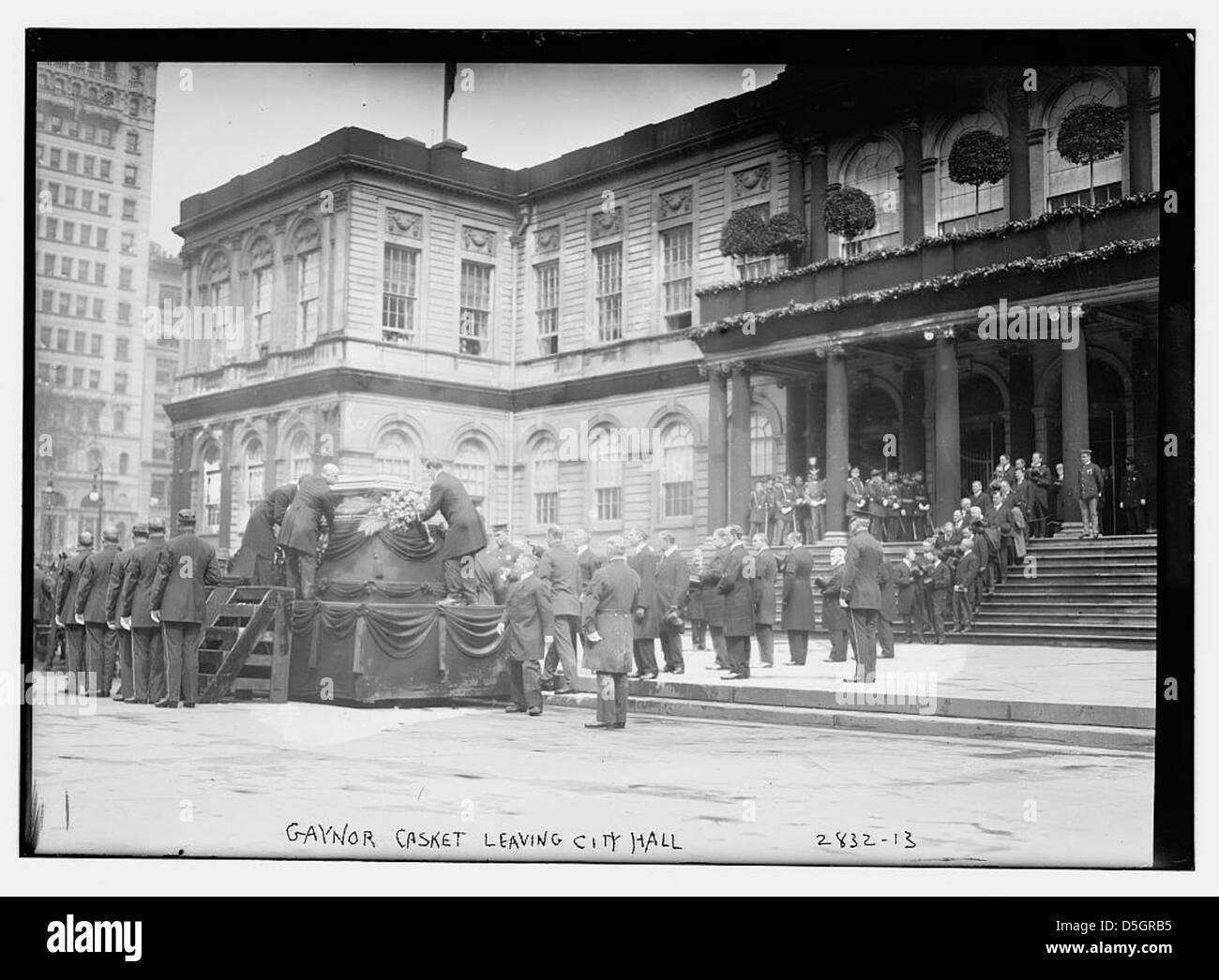 Gaynor casket leaving City Hall (LOC Stock Photo Alamy