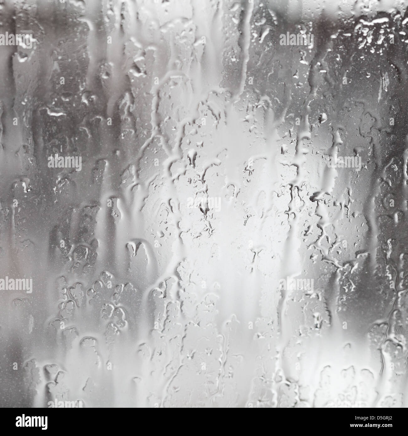 Rain on glass texture hi-res stock photography and images - Alamy