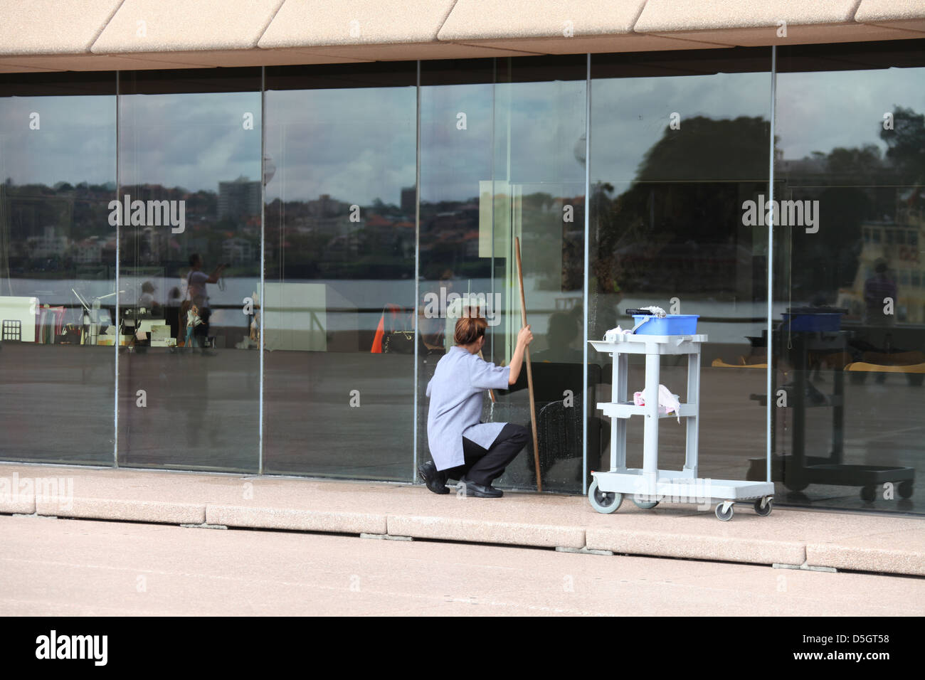 Window Cleaning at the Sydney Opera House Stock Photo Alamy