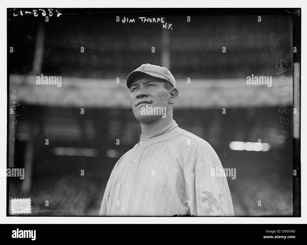 Mets hat hi-res stock photography and images - Alamy