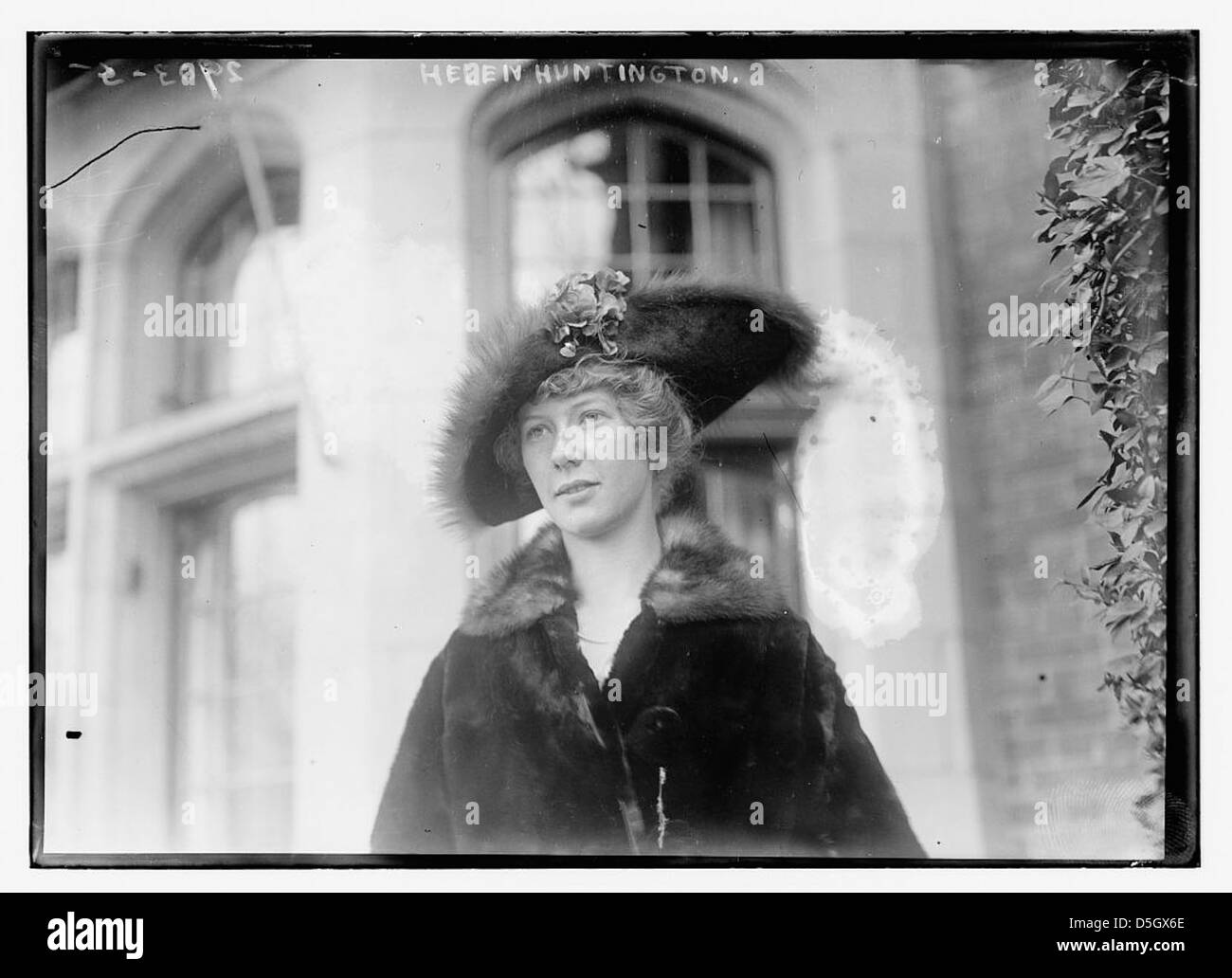 Helen huntington hull hires stock photography and images Alamy