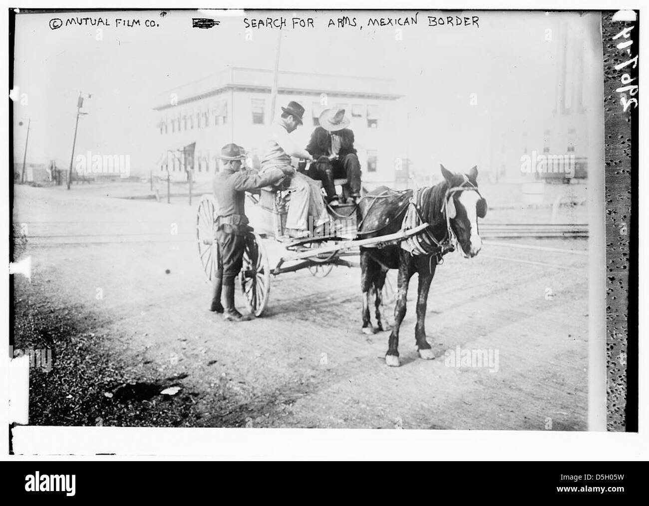 Search for arms - Mexican border (LOC) Stock Photo