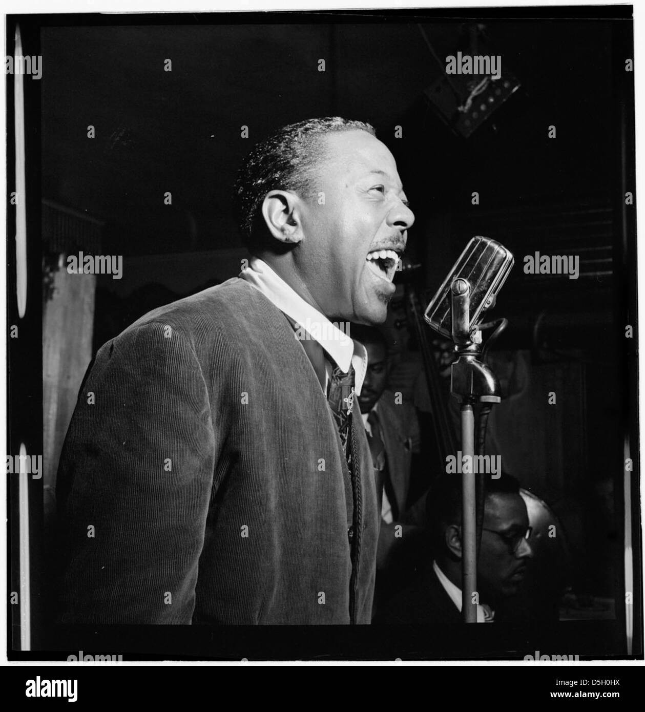 [Portrait of Roy Eldridge, Spotlite New York, N.Y., ca. Nov