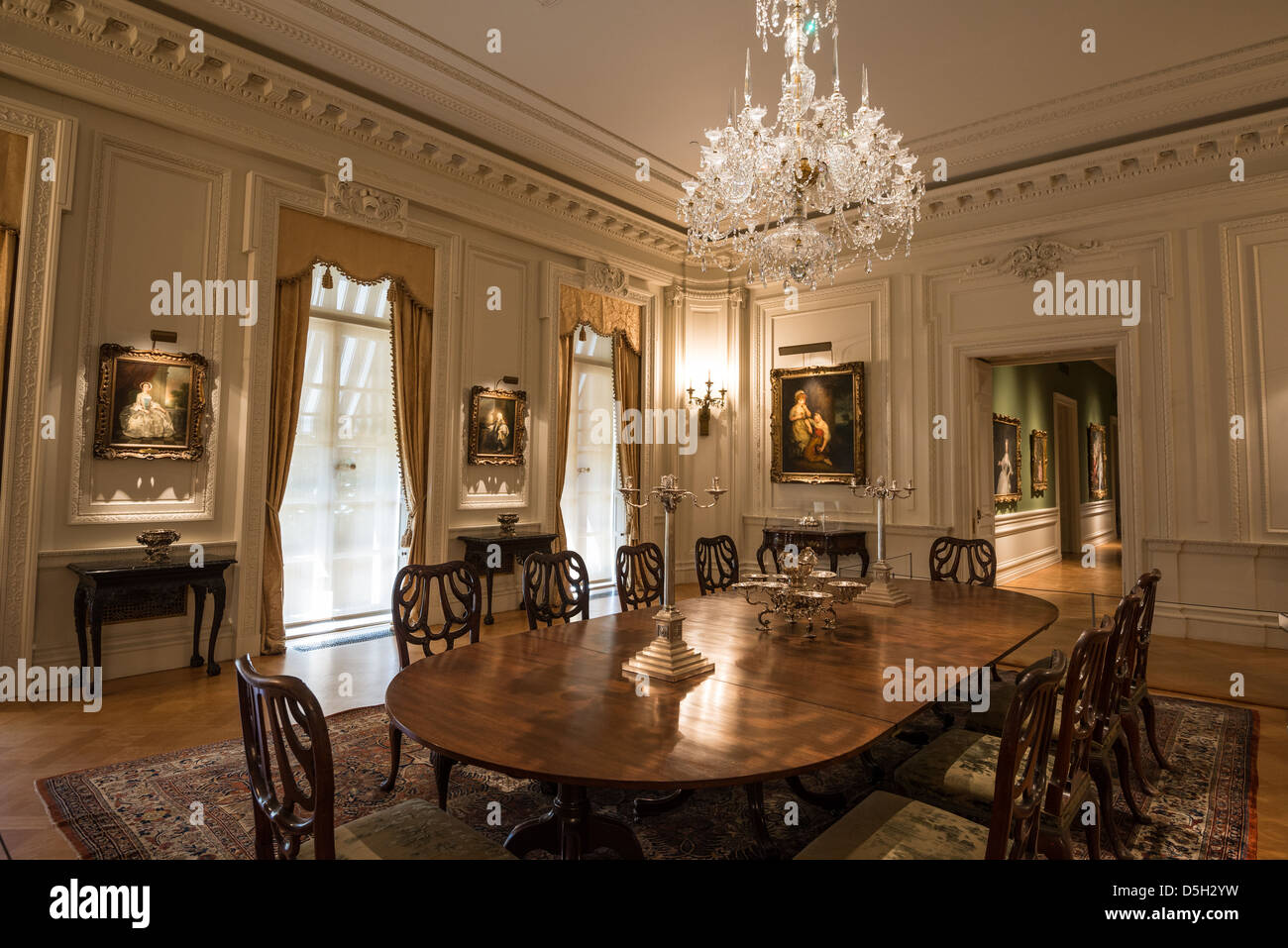 The interior of the beautiful Huntington Art Gallery at the Huntington