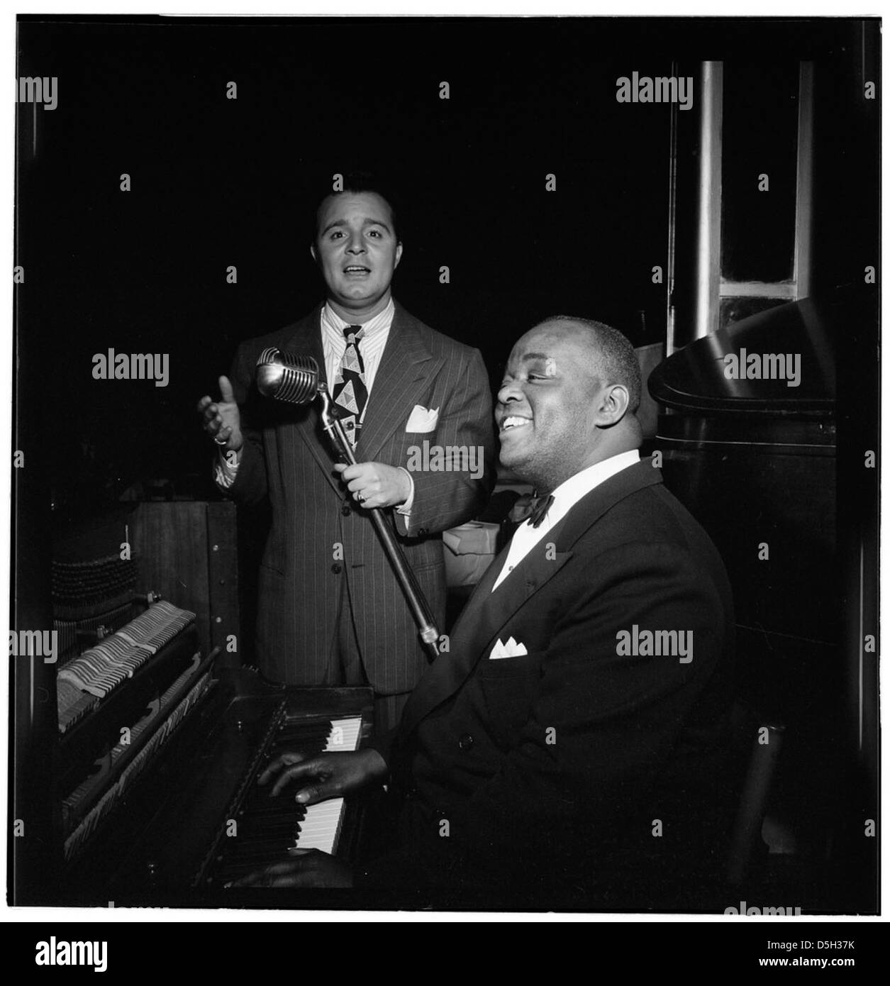 [Portrait of Wayne Howard, New York, N.Y., between 1946 and 1948] (LOC