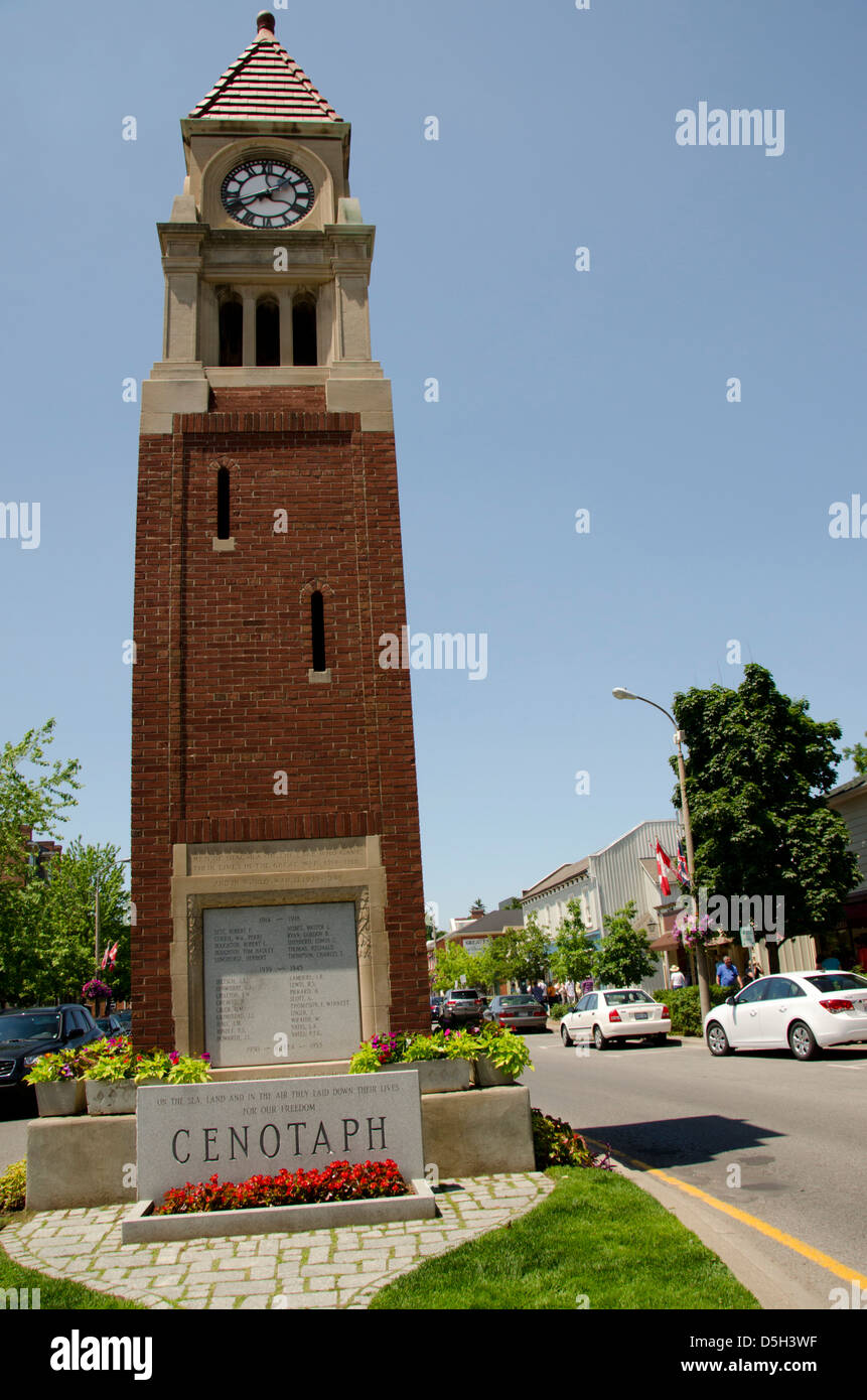 Canada, Ontario, Niagara on the Lake. Downtown historic Clock Tower, c. 1922, cenotaph to commemorate World War I. Stock Photo