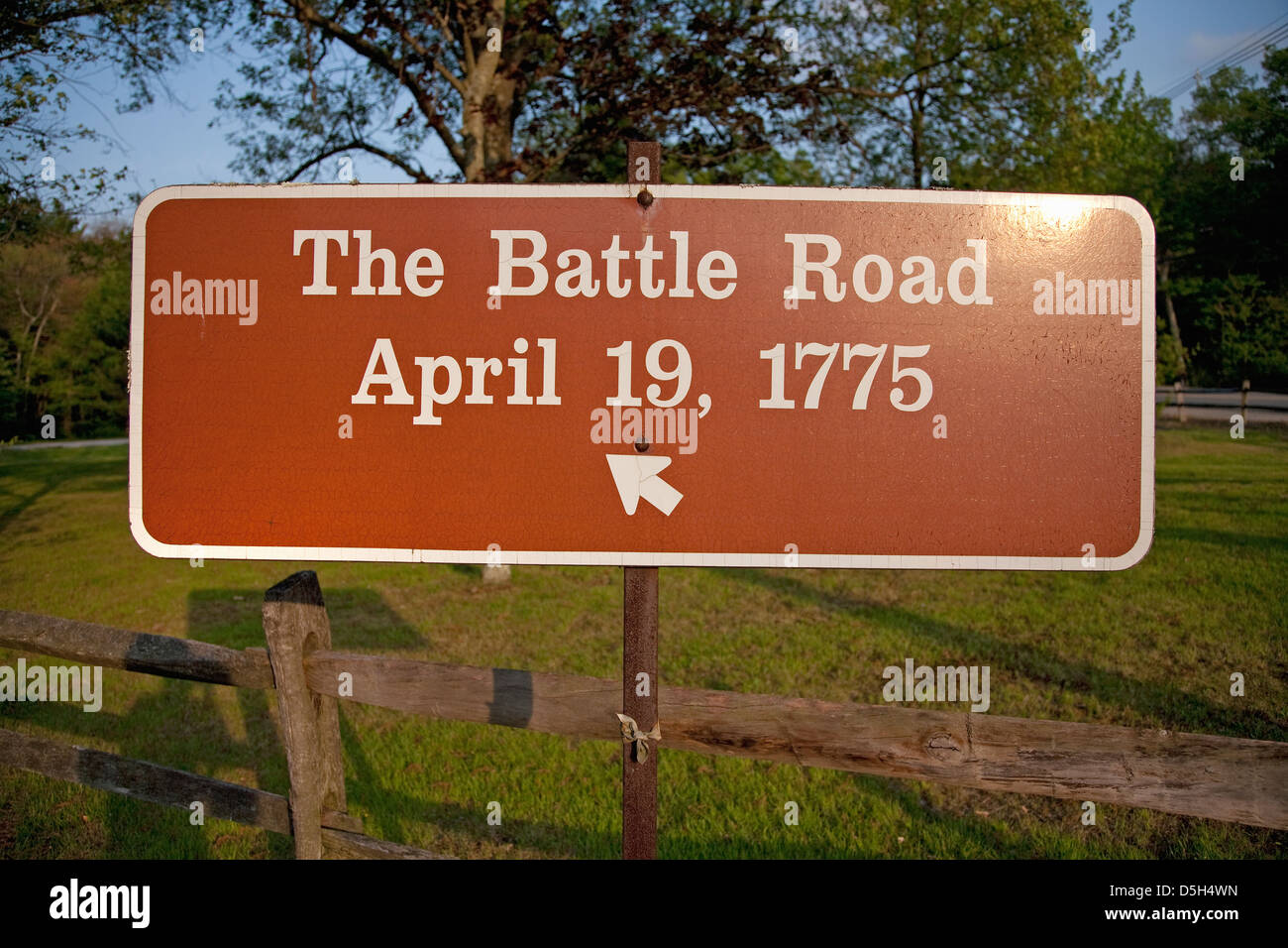 Sign for 'The Battle Road' for April 19, 1775 in historic Concord/Lexington area where Revolutionary War started Stock Photo