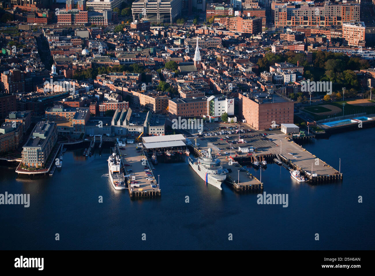 AERIAL VIEW of Winthrop Parkway, Winthropbythesea, Massachusetts Bay, Boston, MA, morning