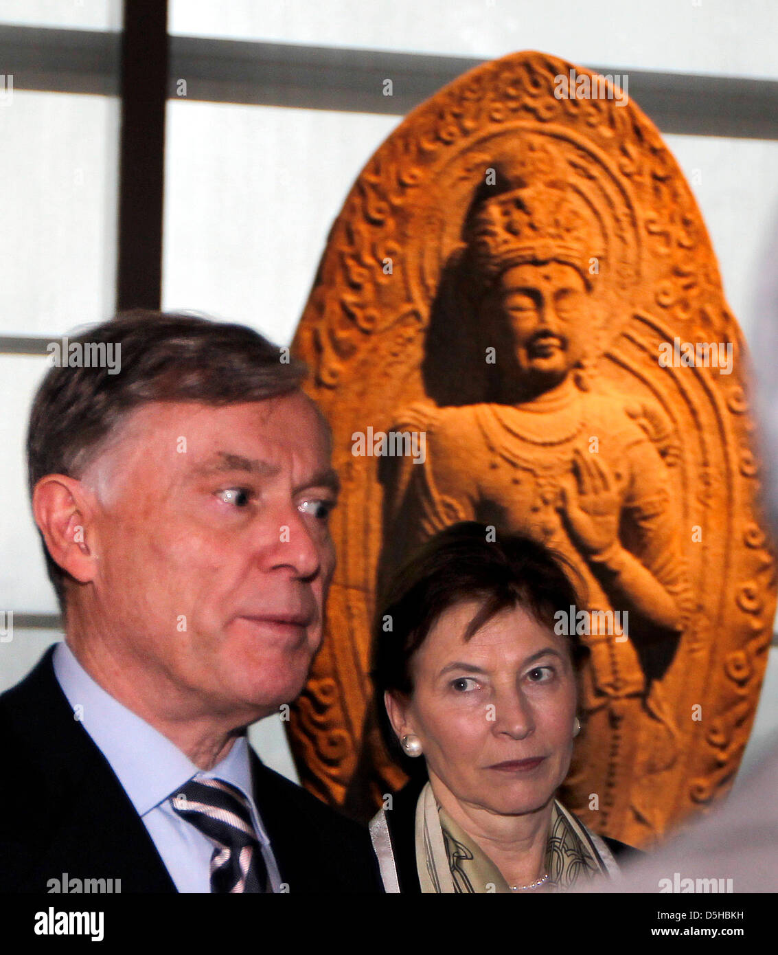 German Federal President Horst Koehler (L) and his wife Eva Luise (R ...