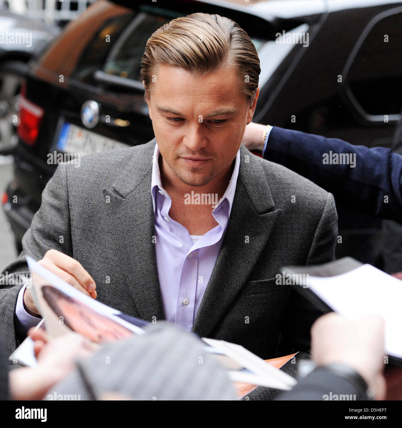 US actor Leonardo DiCaprio arrives at the 60th Berlinale International Film Festival in Berlin, Germany, Saturday, 13 Febuary 2010. His film 'Shutter Island' runs in competition. Foto: Arno Burgi dpa/lbn Stock Photo