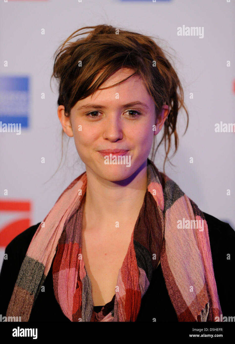 Catherine Cox (actress) Catherine Cox (actress)