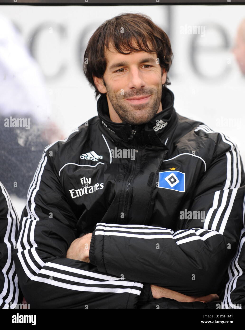 Ruud van Nistelrooy hits the sweet spot for Hamburg, Bundesliga