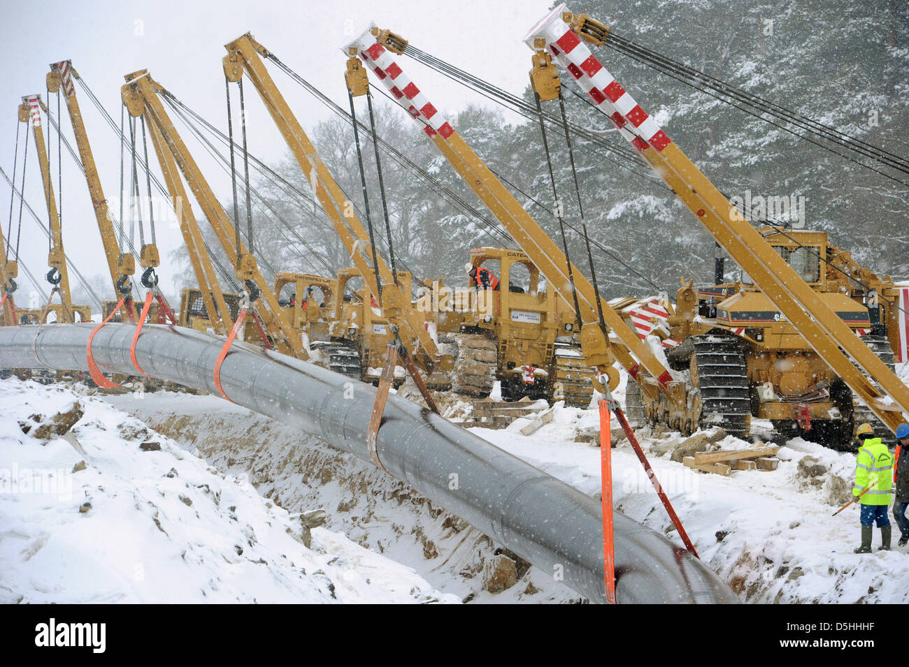 relay cranes
