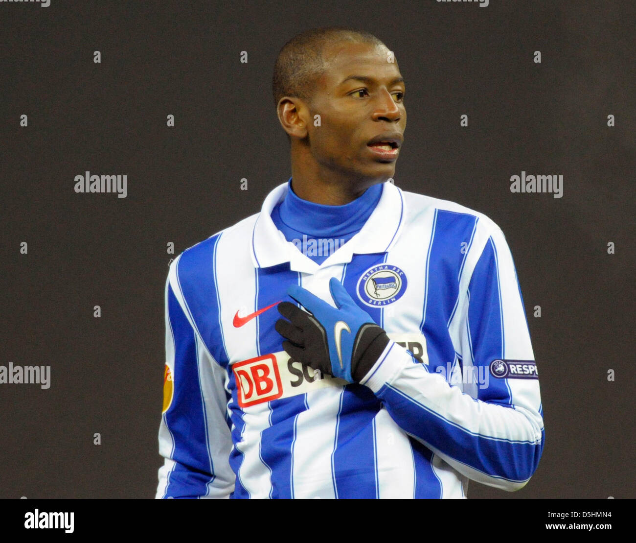 Berlin's Adrian Ramos during UEFA Europa League round of 32 first leg Hertha BSC Berlin vs Benfica Lisbon at Olympic stadium of Berlin, Germany, 18 February 2010. The first leg between German Bundesliga side Berlin and Portuguese Liga Sagres side Benfica ended in a 1-1 draw. Photo: Soeren Stache Stock Photo