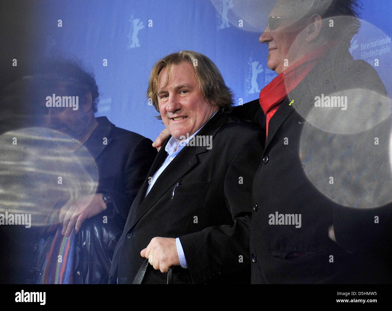 French directors Benoit Delepine (R) and Gustave Kervern (L) pose with French actor Gerard Depardieu during the photocall of the film 'Mammuth' running in competition during the 60th Berlinale International Film Festival in Berlin, Germany, Friday, 19 February 2010. The festival runs until 21 February 2010. Photo: Jörg Carstensen dpa/lbn  +++(c) dpa - Bildfunk+++ Stock Photo