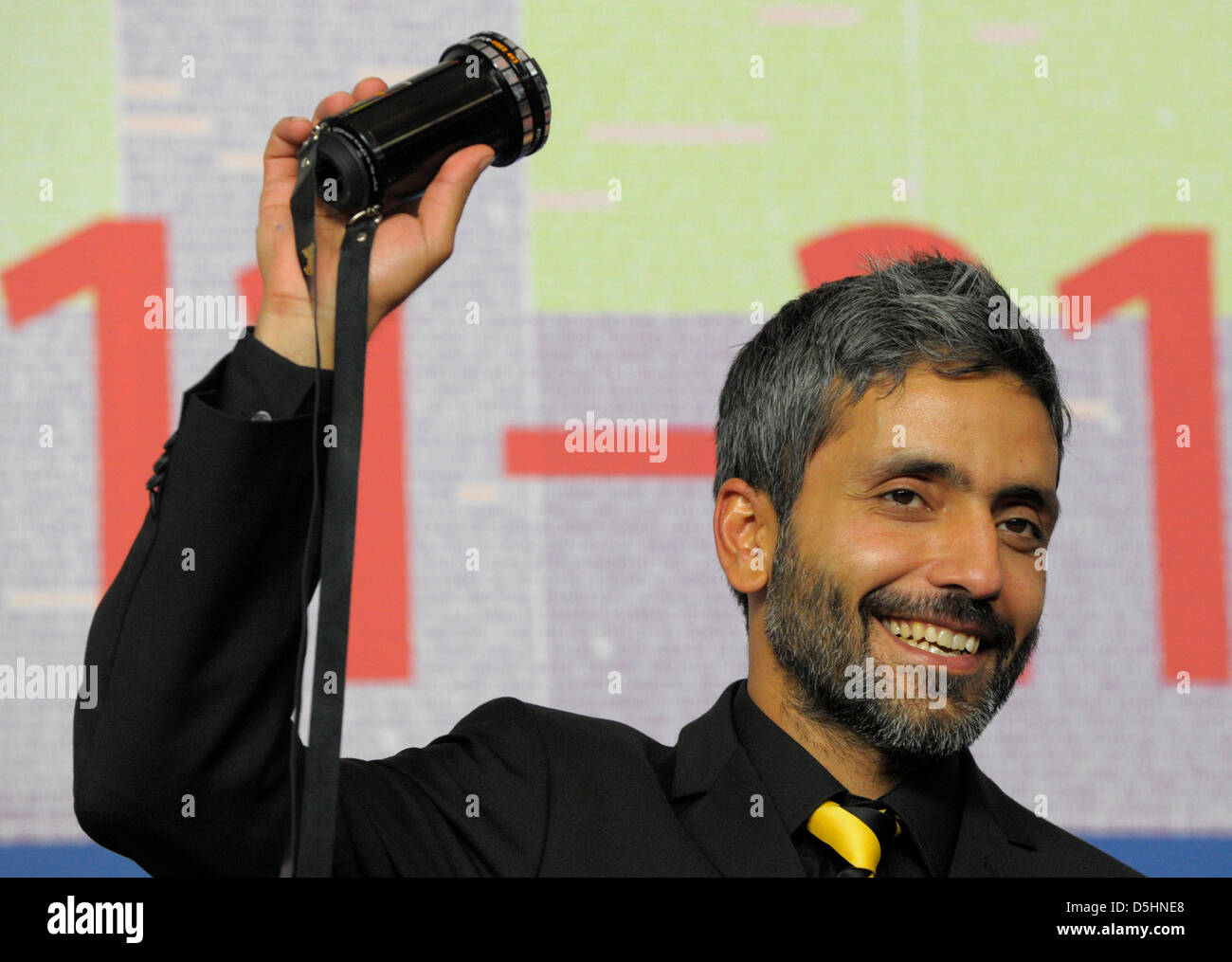Director Babak Najafi poses with the 'Best First Feature Award' for his film 'Sebbe' during the awarding ceremony of the 60th Berlinale International Film Festival in Berlin, Germany, Saturday, 20 Febuary 2010. Photo: Soeren Stache dpa/lbn  +++(c) dpa - Bildfunk+++ Stock Photo
