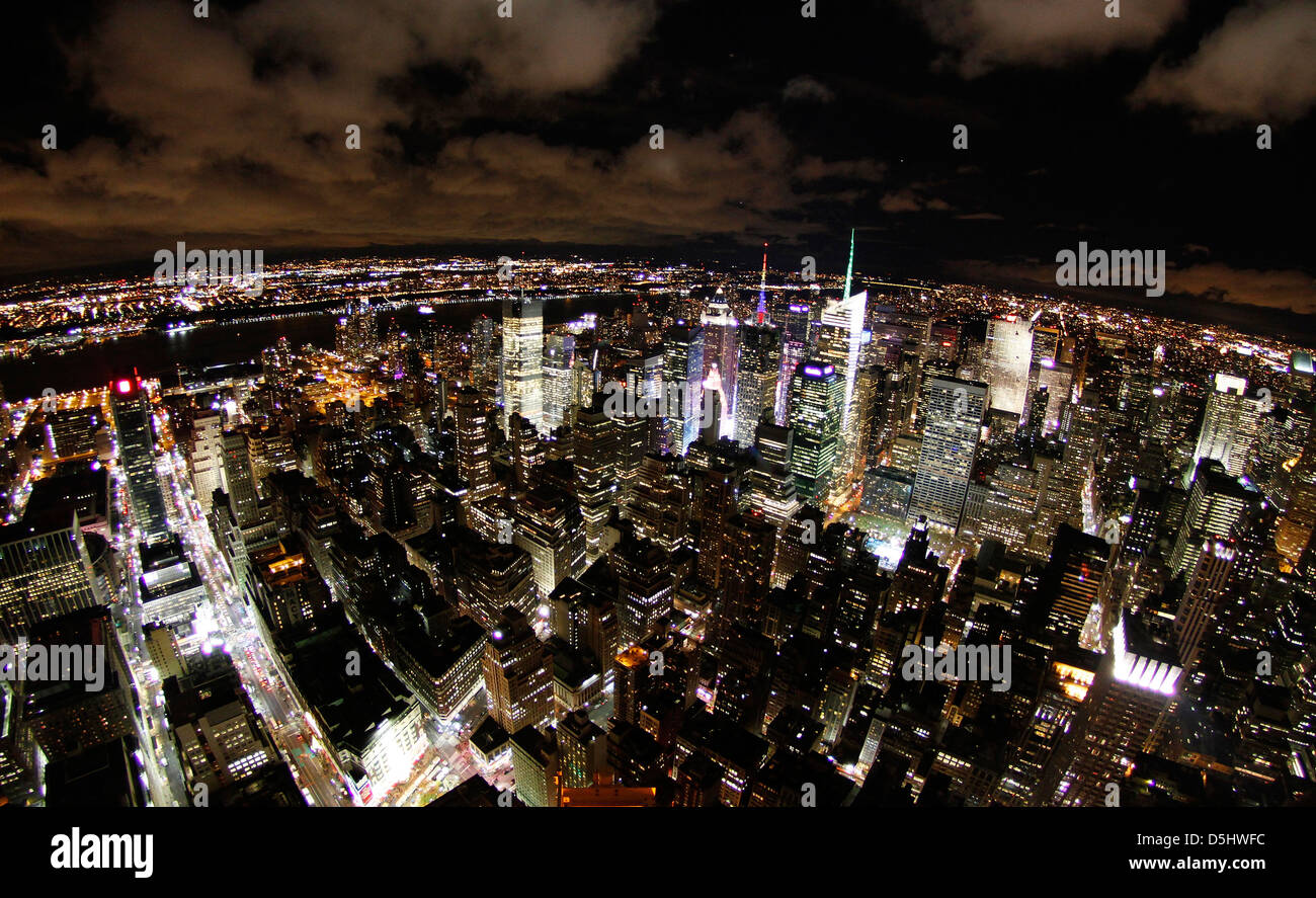New york city region at night hi-res stock photography and images - Alamy