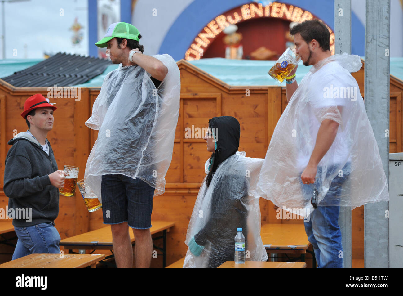 Oktoberfest stand hires stock photography and images Alamy