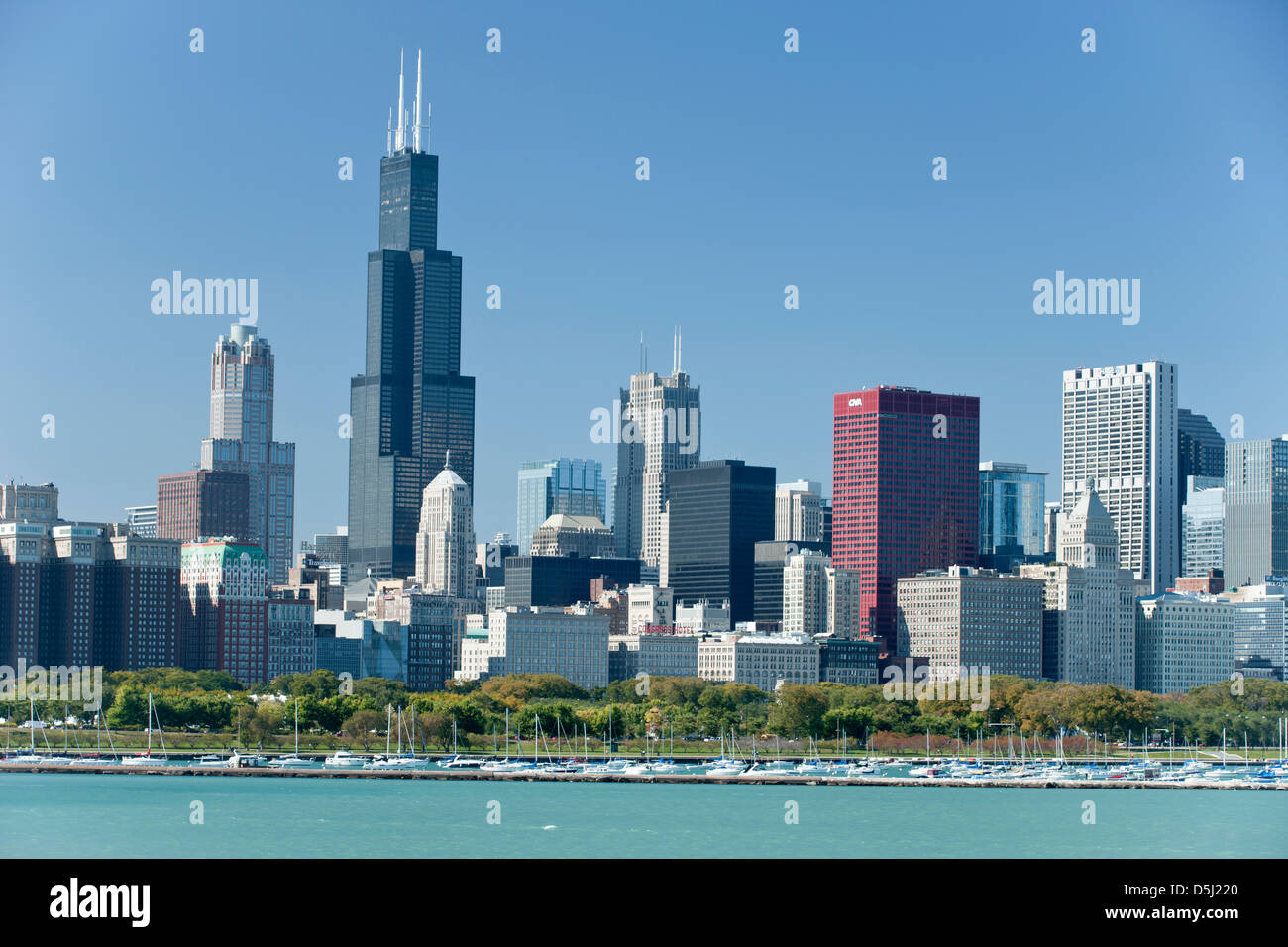 WILLIS (SEARS) TOWER (©SKIDMORE OWINGS & MERRIL 1973)  LAKE SHORE SKYLINE DOWNTOWN CHICAGO ILLINOIS USA Stock Photo