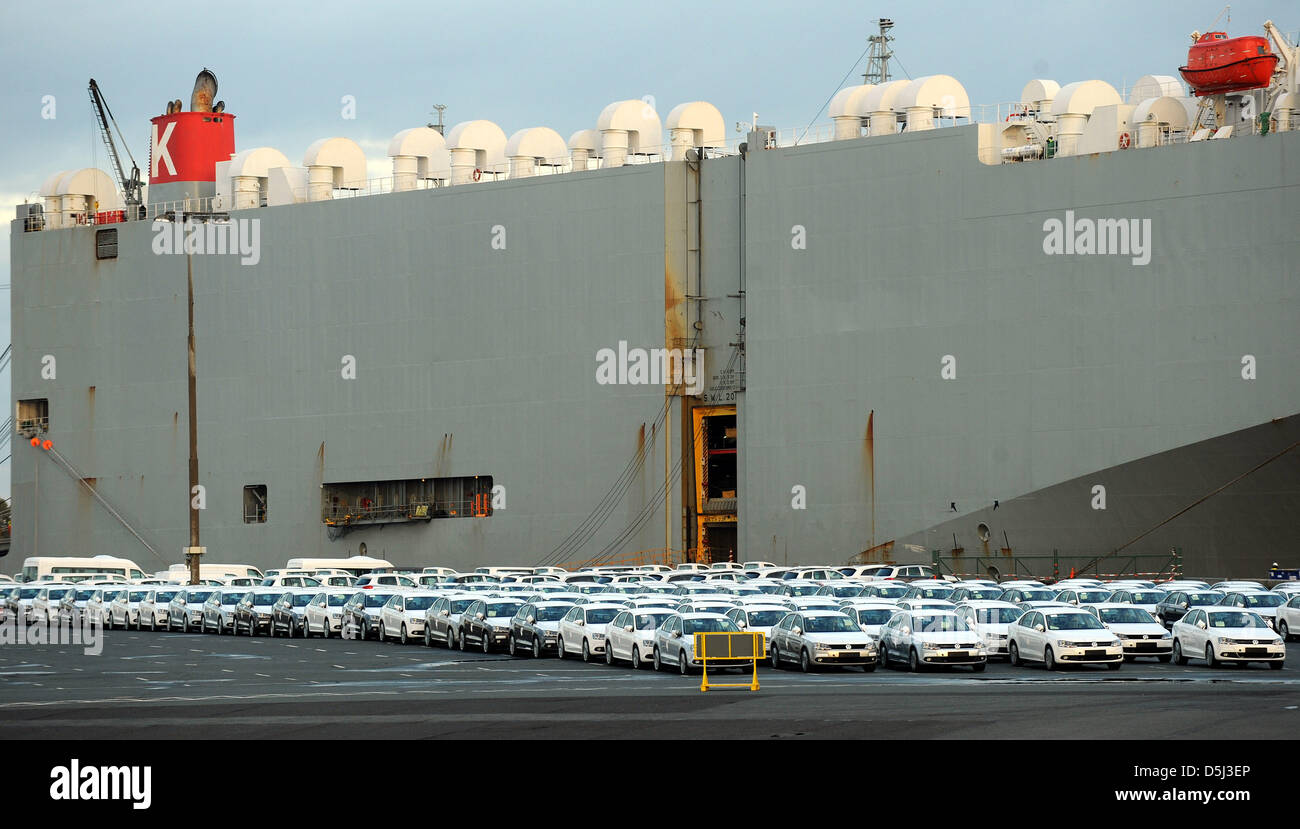 The car carrier shop "Nippon Highway" is docked at the pier of the VW
