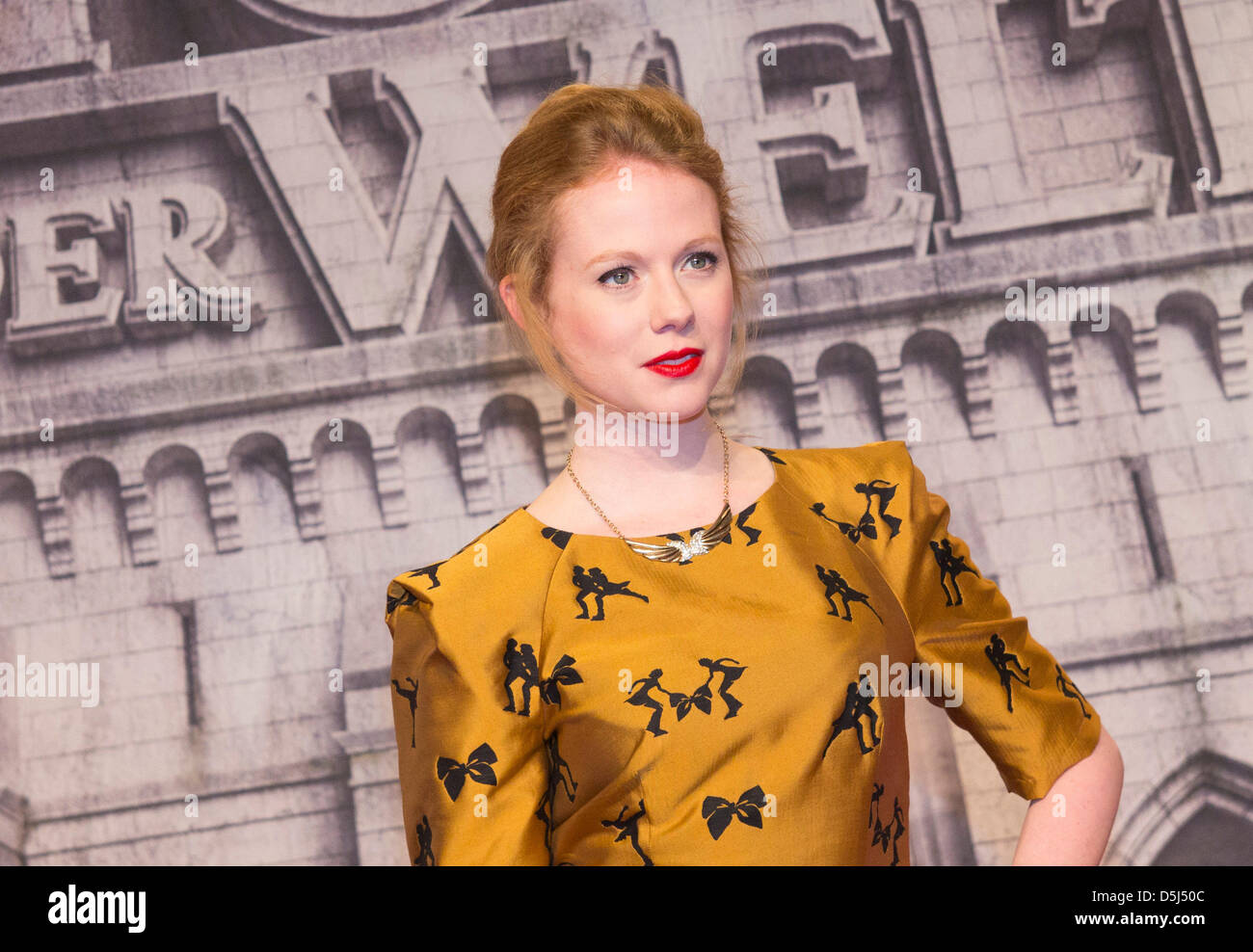 Zoe boyle hi-res stock photography and images - Alamy